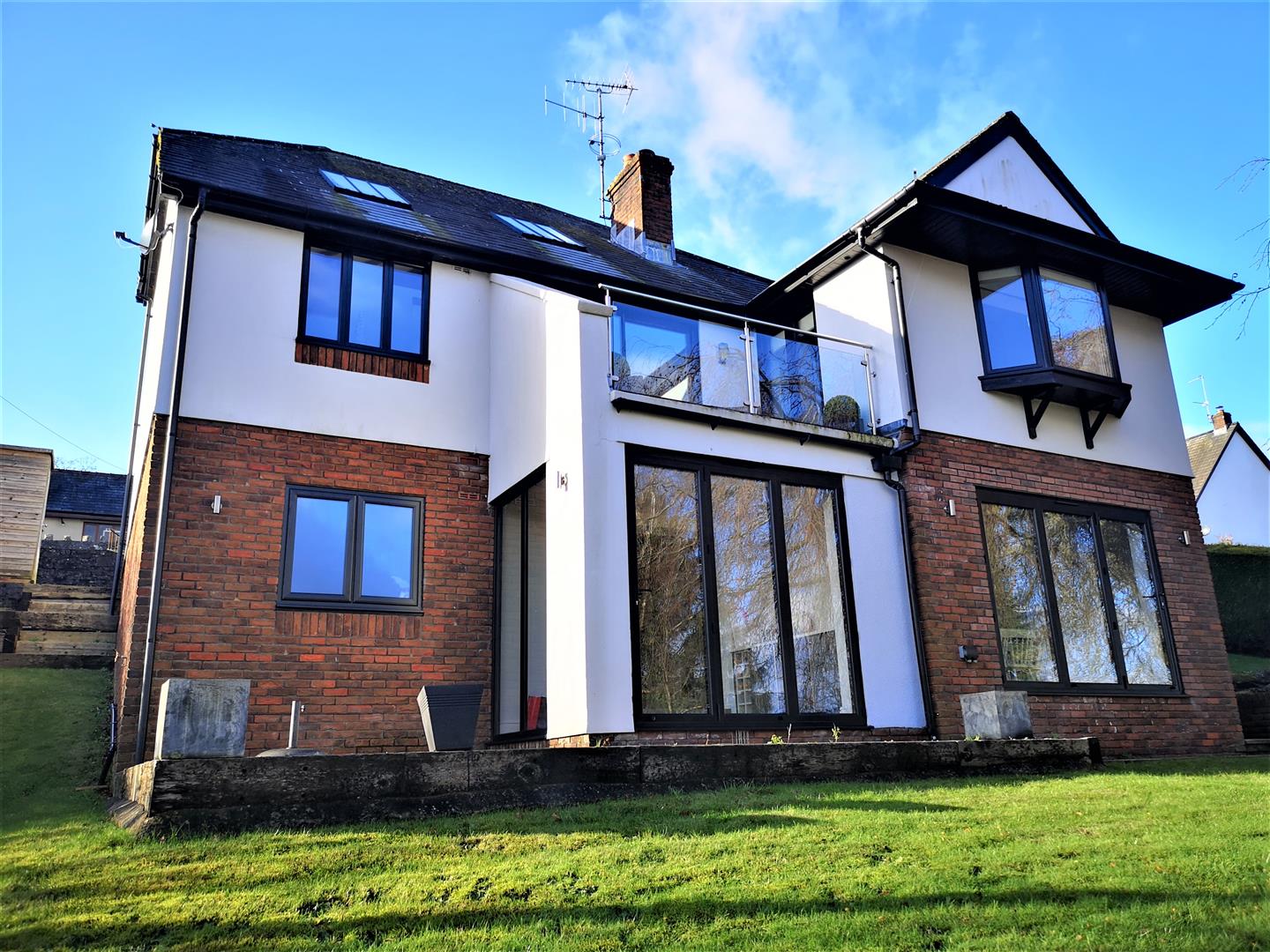 Moon and Co Residential Sales and Lettings Agency